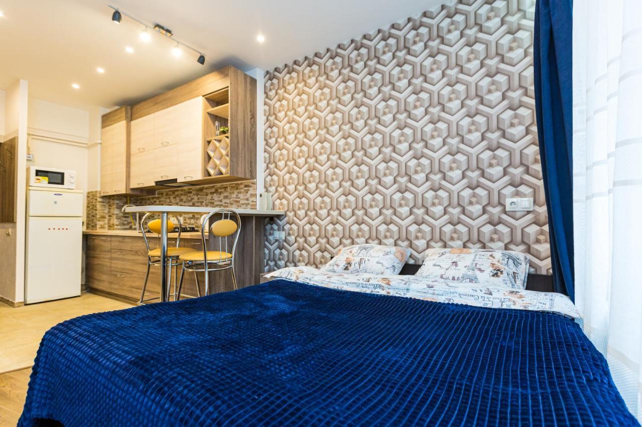 2 Kn. Romana Apartment Λβιβ Εξωτερικό φωτογραφία