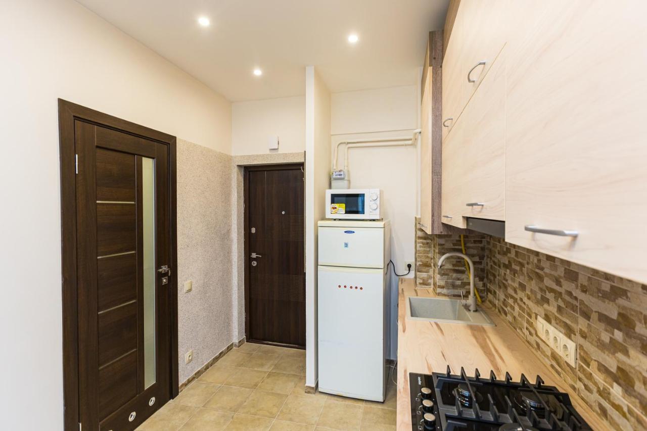 2 Kn. Romana Apartment Λβιβ Εξωτερικό φωτογραφία