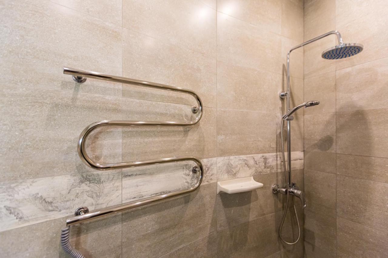 2 Kn. Romana Apartment Λβιβ Εξωτερικό φωτογραφία